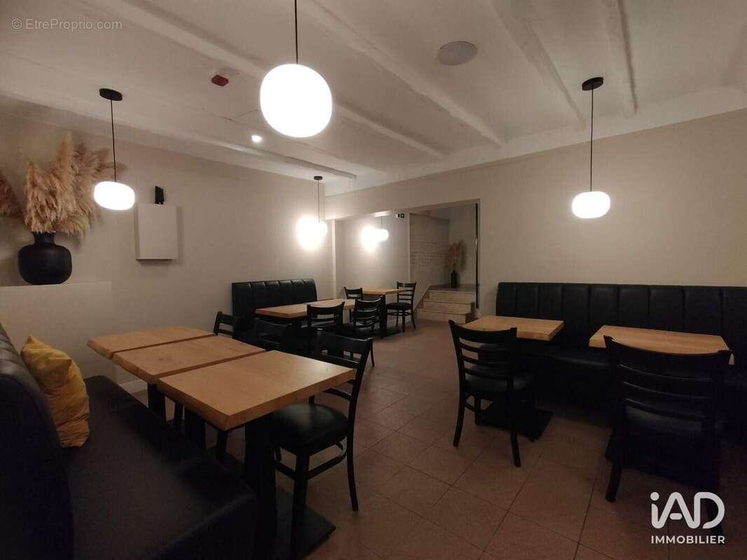 Photo 4 - Commerce à SAINT-MAUR-DES-FOSSES