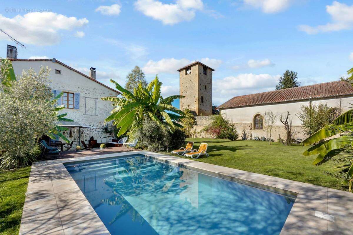 Maison de Maître Rénovée 170m²  Haut de Gamme, Calme & Piscine - photo 2