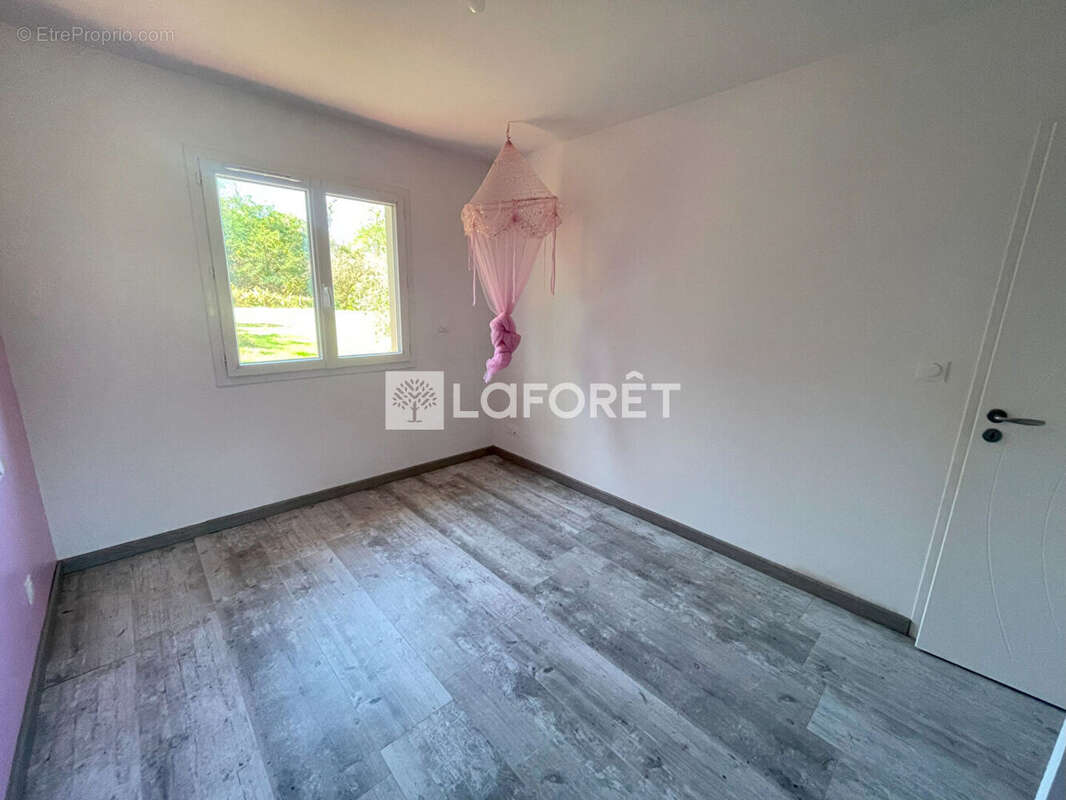 Maison à SAINT-JEAN-DU-FALGA