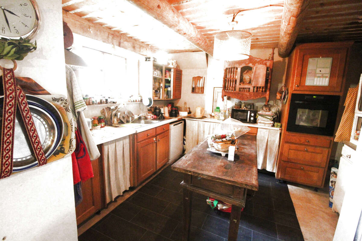 Maison à CERESTE