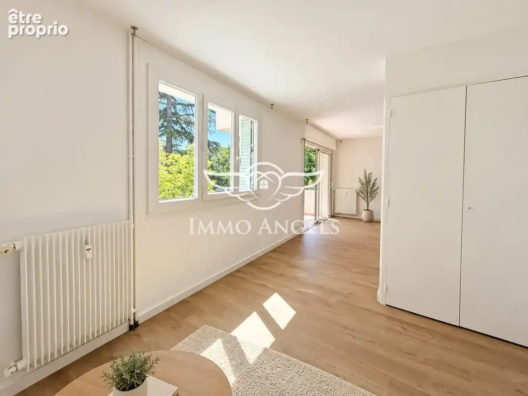 Appartement 4 pièces 82 m² à vendre à Nimes (30900) - photo 4