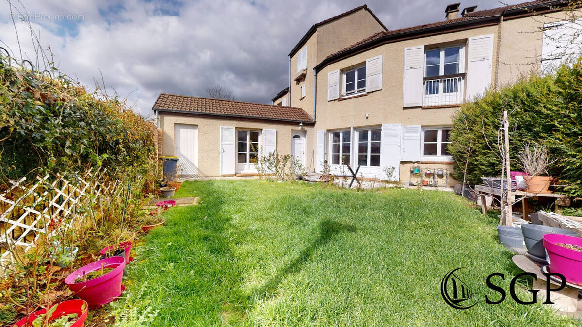 Maison à GUYANCOURT