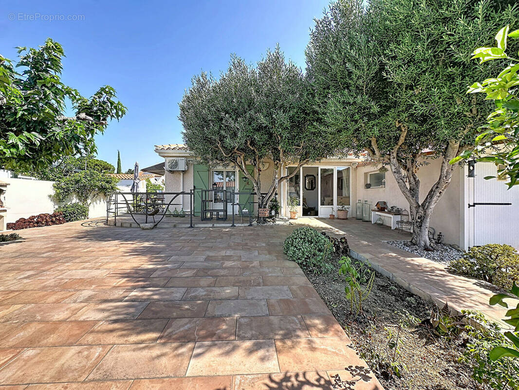 Maison à LE SOLER
