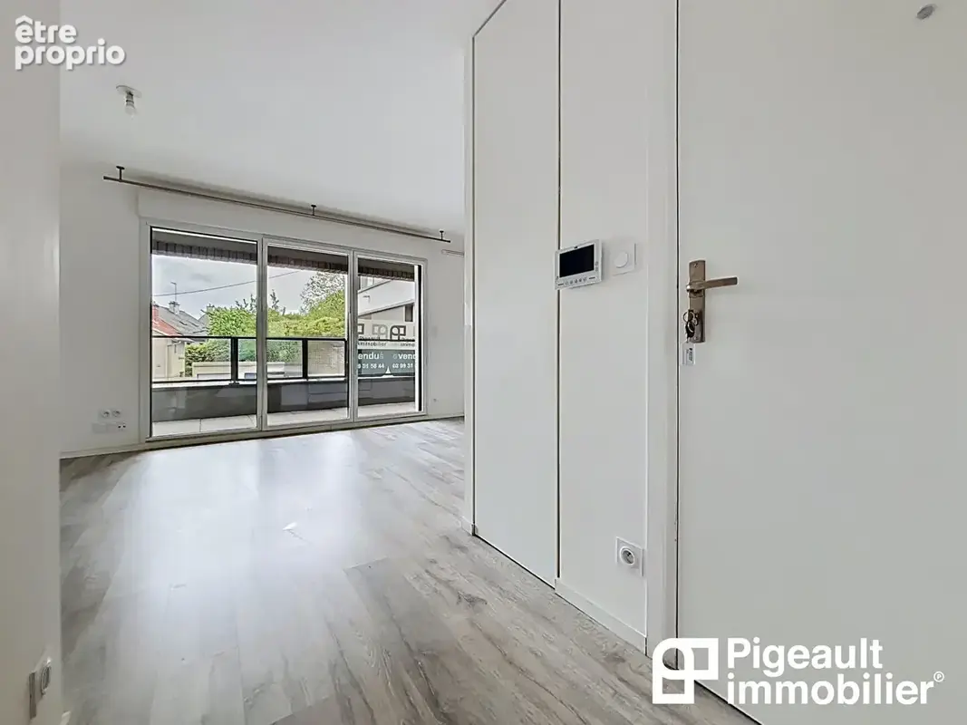 Appartement T2 à vendre - Rennes - Rue d'Antrain - Nord Saint Martin - Balcon - Parking - photo 6