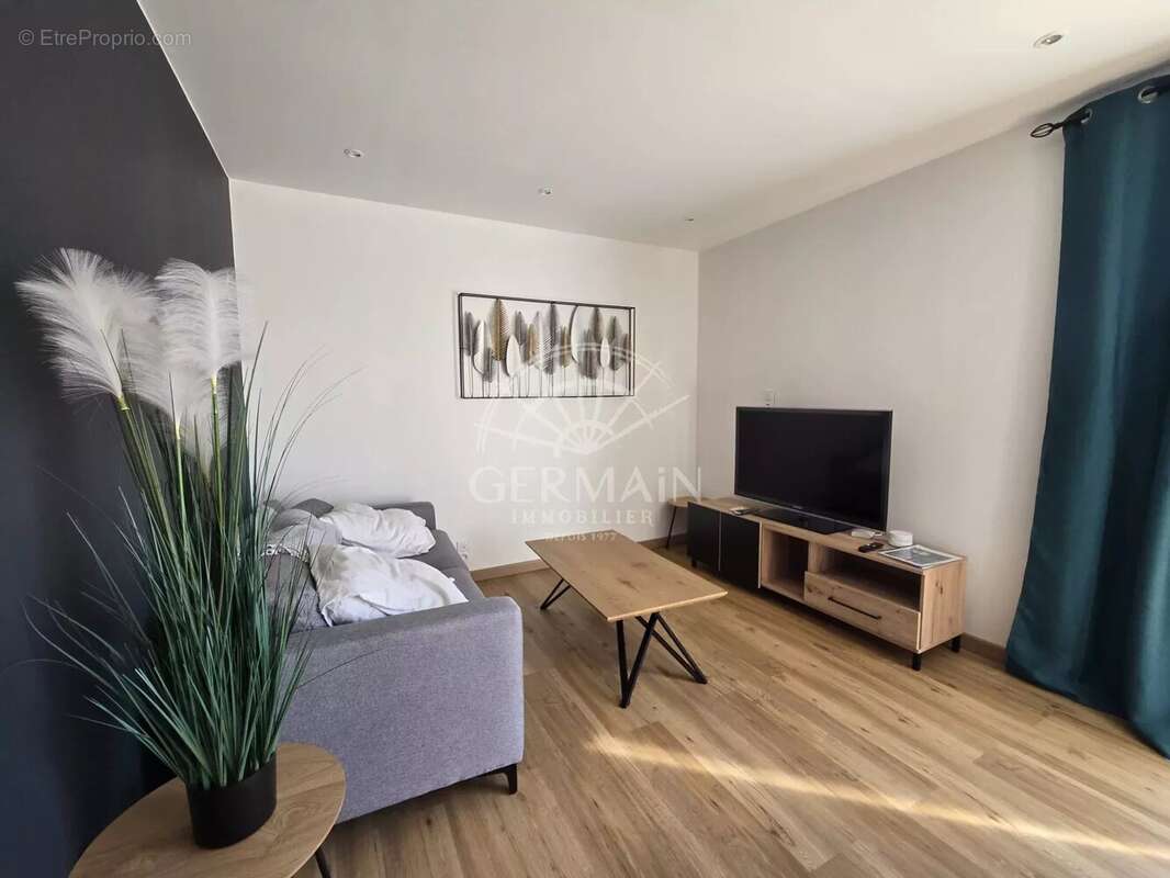 Maison à L'ISLE-SUR-LA-SORGUE