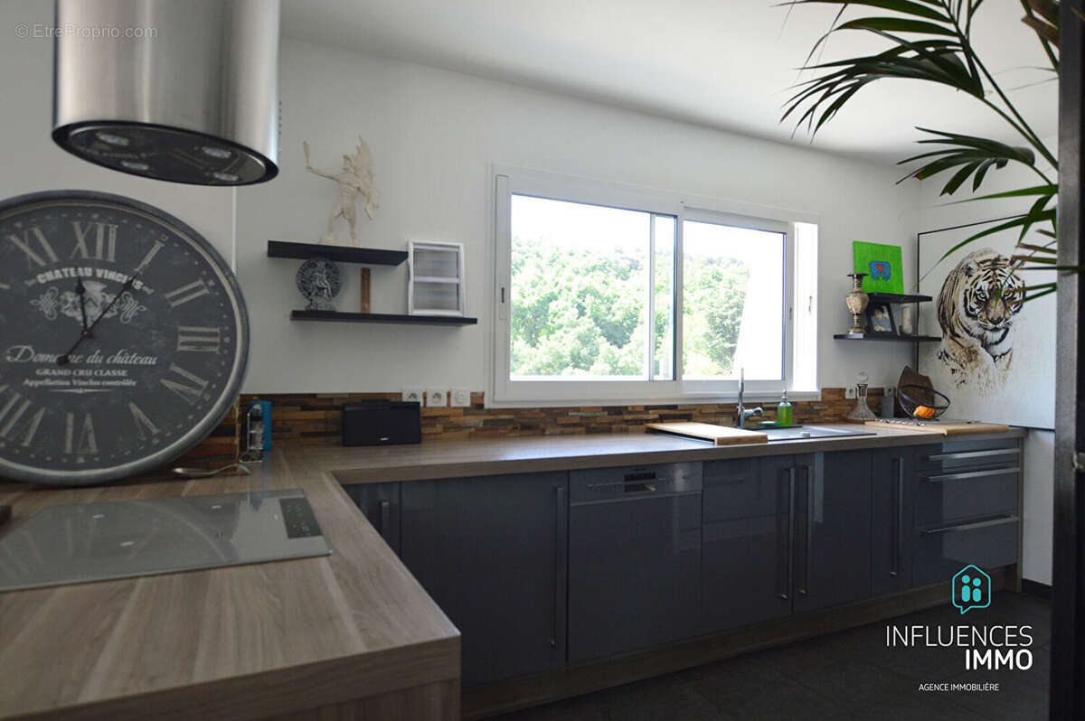 Appt T3 + garage (26000) - photo 8