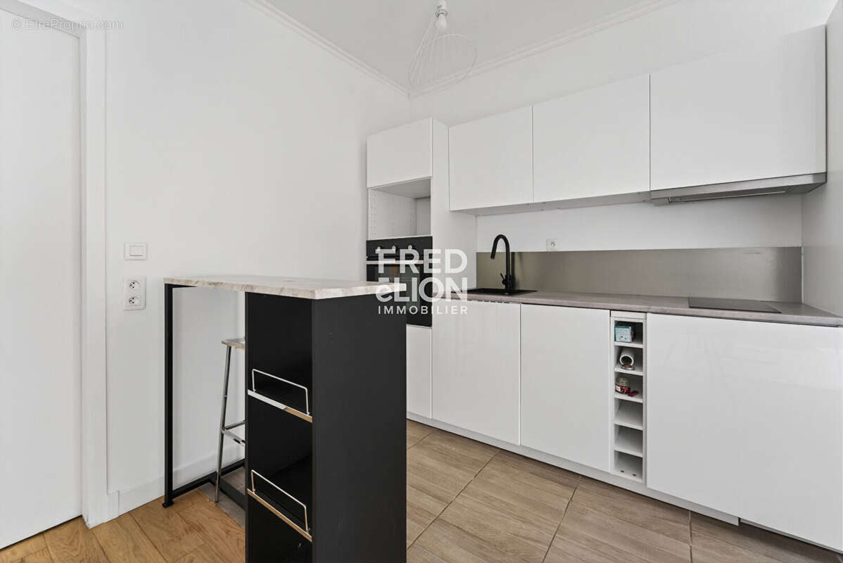 Appartement à NEUILLY-SUR-SEINE
