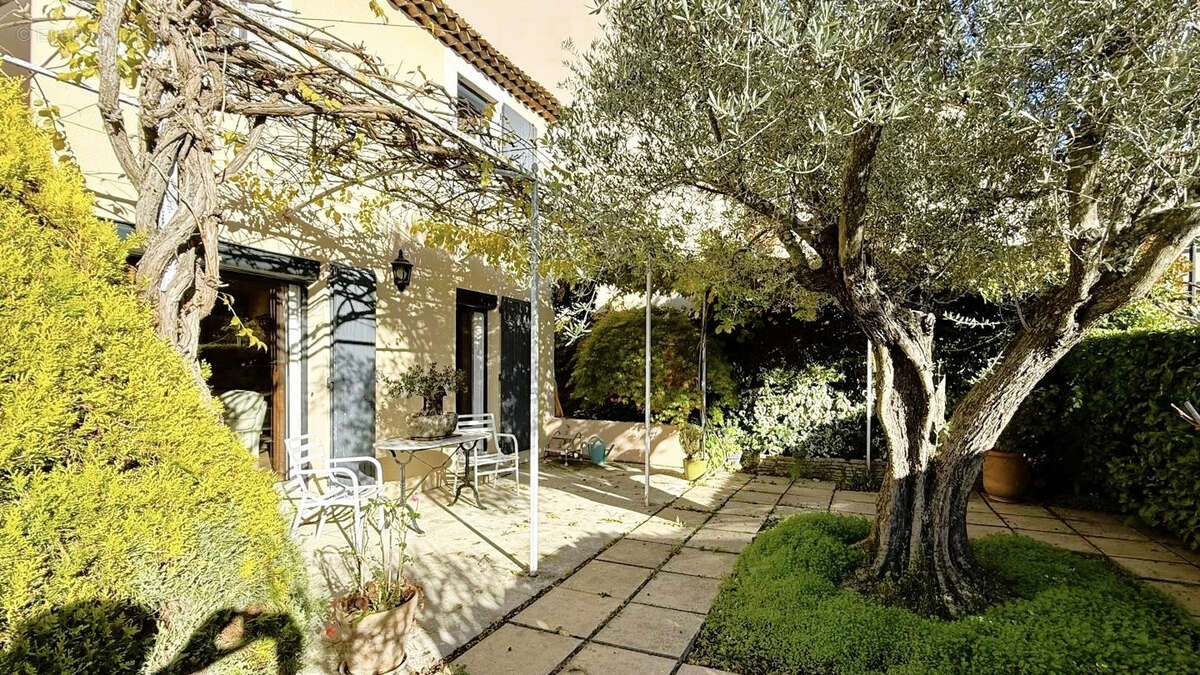 Maison à AIX-EN-PROVENCE