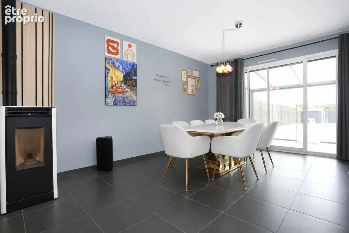 Maison de 6 pièces de 112 m² situé à Cintré - photo 4