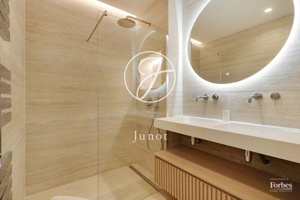 Appartement à PARIS-5E