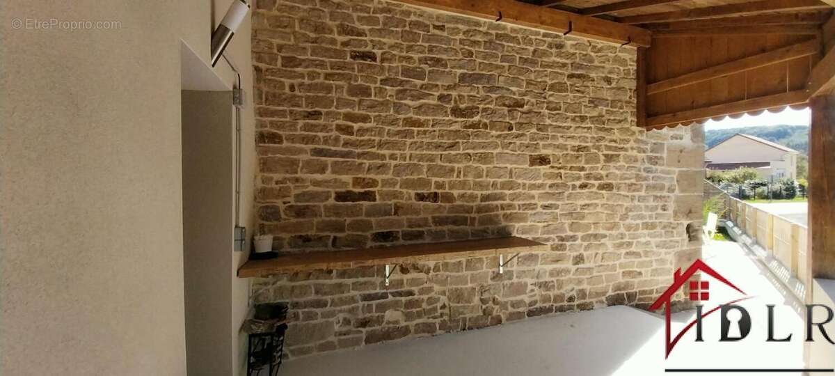 Maison à FOUGEROLLES