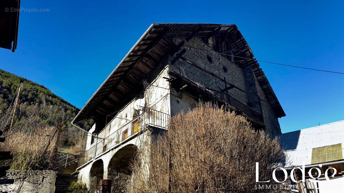 Maison à L'ARGENTIERE-LA-BESSEE