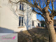 Maison à CONFLANS-SUR-LANTERNE