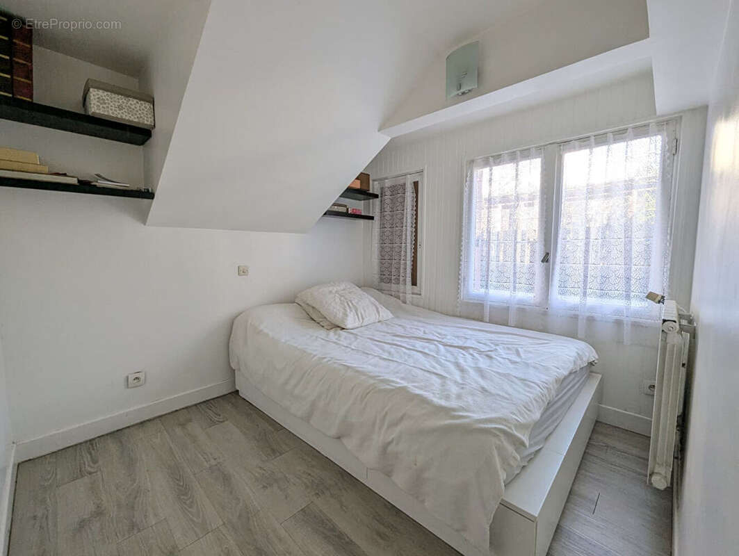 Appartement à FONTENAY-SOUS-BOIS