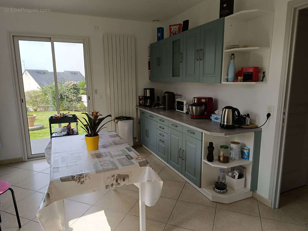 ACHAT / VENTE d'une maison T6 (180 m²) à REVIERS, terrain 1265 m2 - photo 5