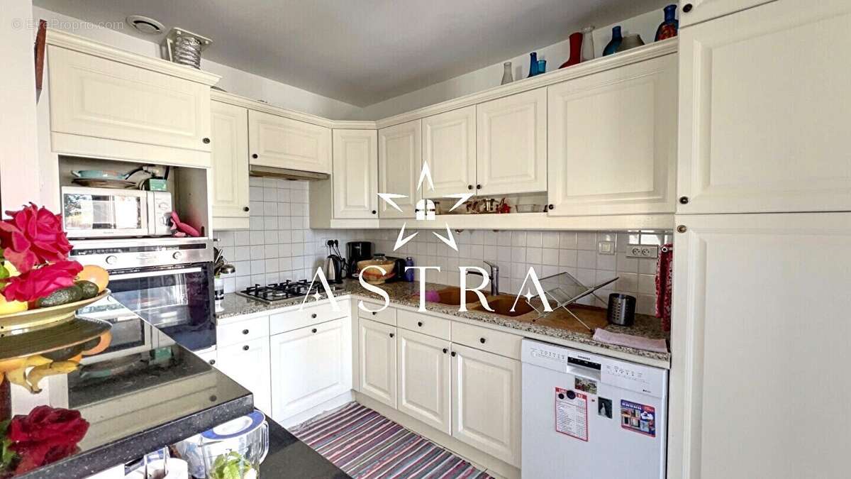 Rare à Antony - Maison d'architecte avec appartement indépendant à deux pas du Parc de Sceaux - 160 m² surface au sol - photo 8