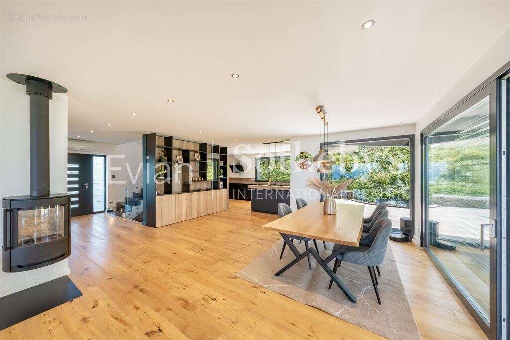 Vente Villa contemporaine à Neuveclle avec vue lac - photo 9