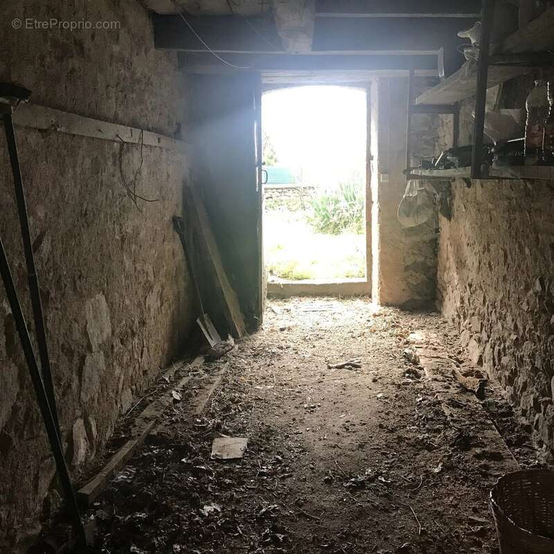Appartement à LUSSAC-LES-EGLISES