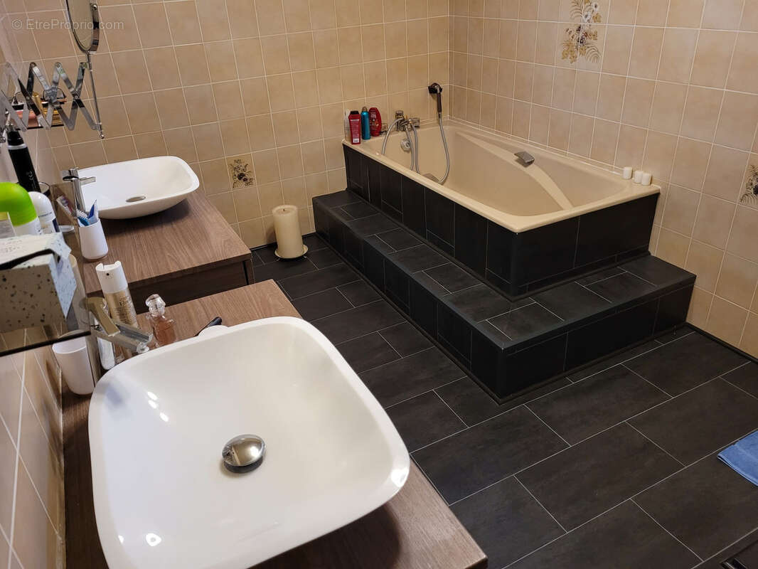 Maison à BERTANGLES