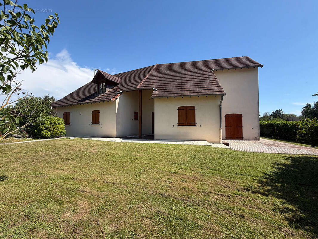Maison 5 chambres avec piscine, moins de 10 minutes de DOLE - photo 14