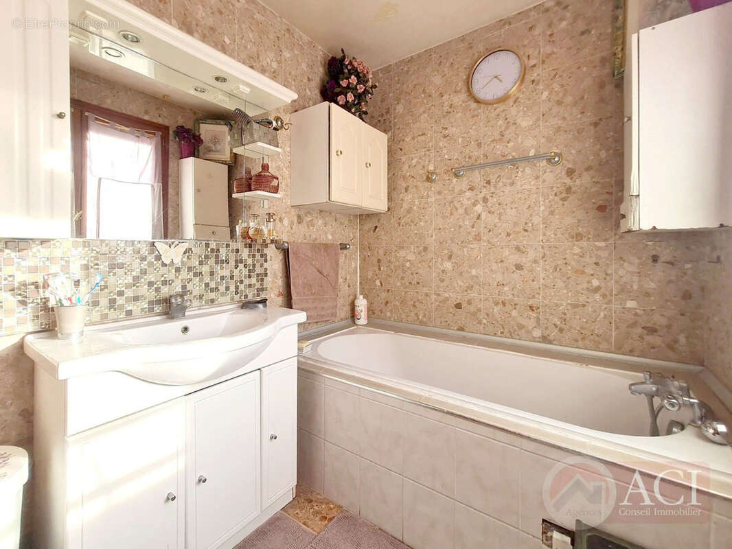 Maison à SAINT-DENIS