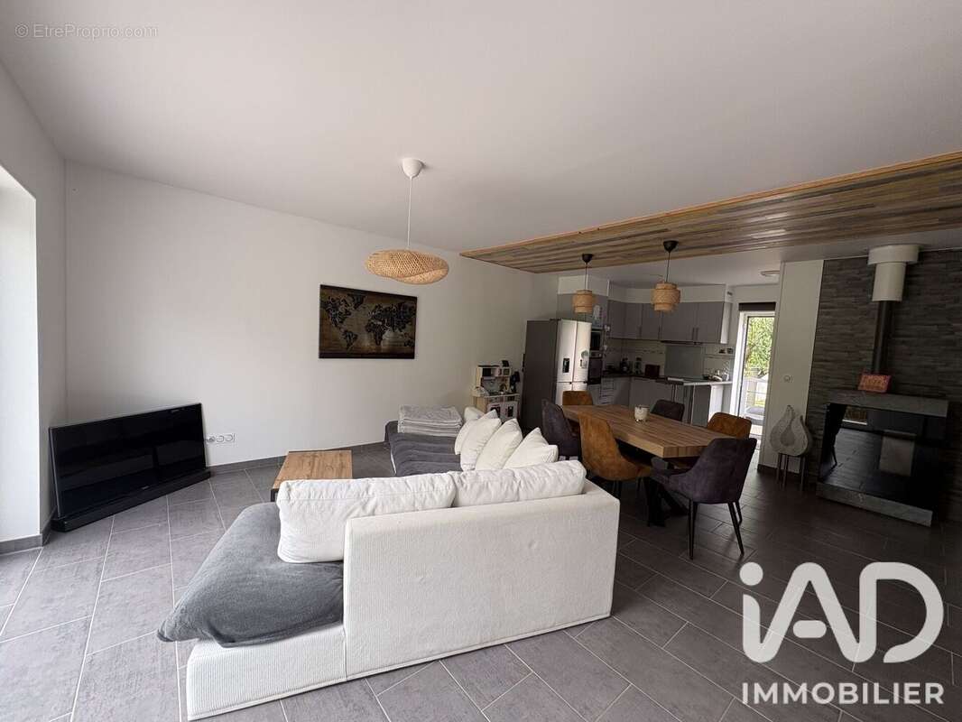 Maison 110 m² à Boissise-Le-Roi  - photo 6