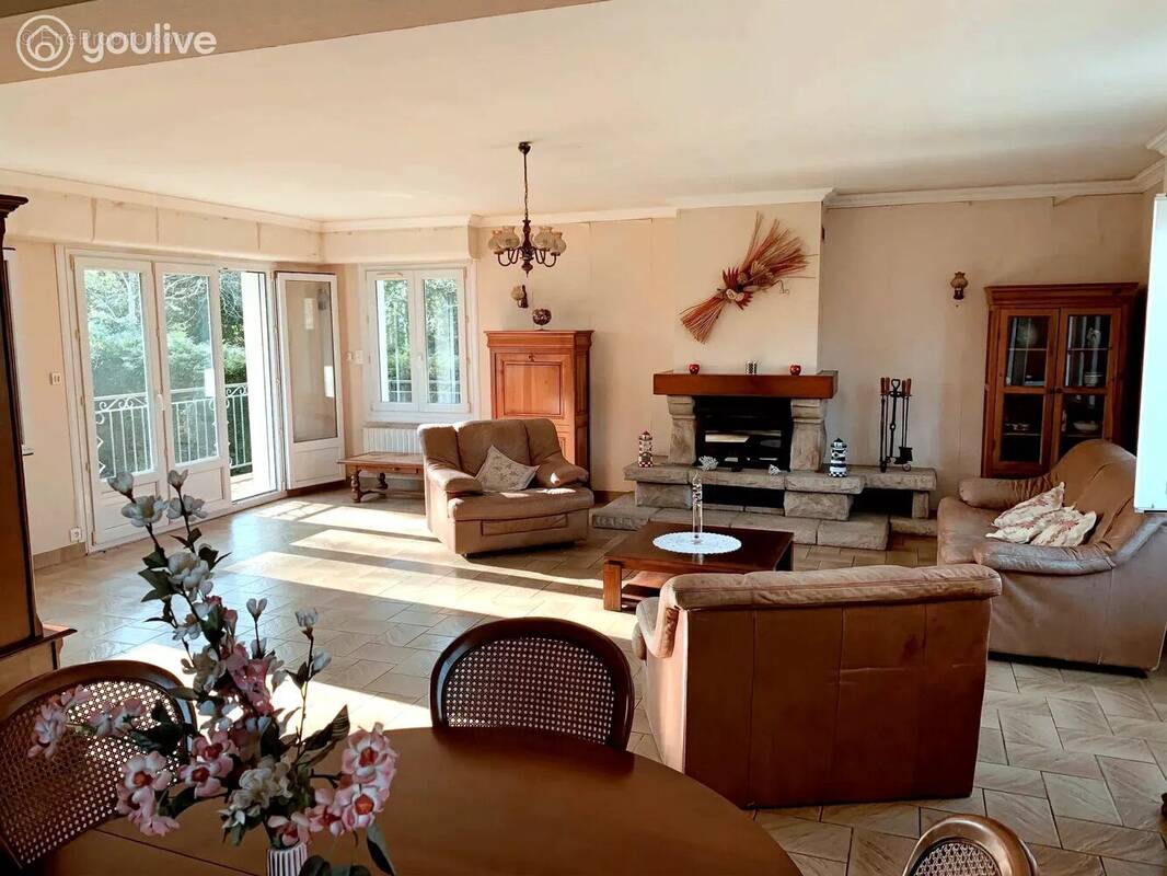 Maison a vendre à fouesnant : la nature & les volumes - photo 3
