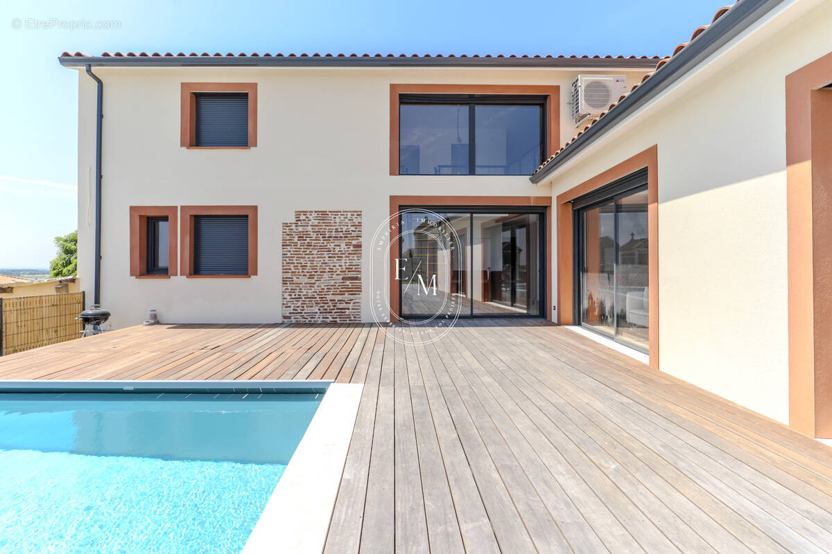 Maison à MONTJOIRE