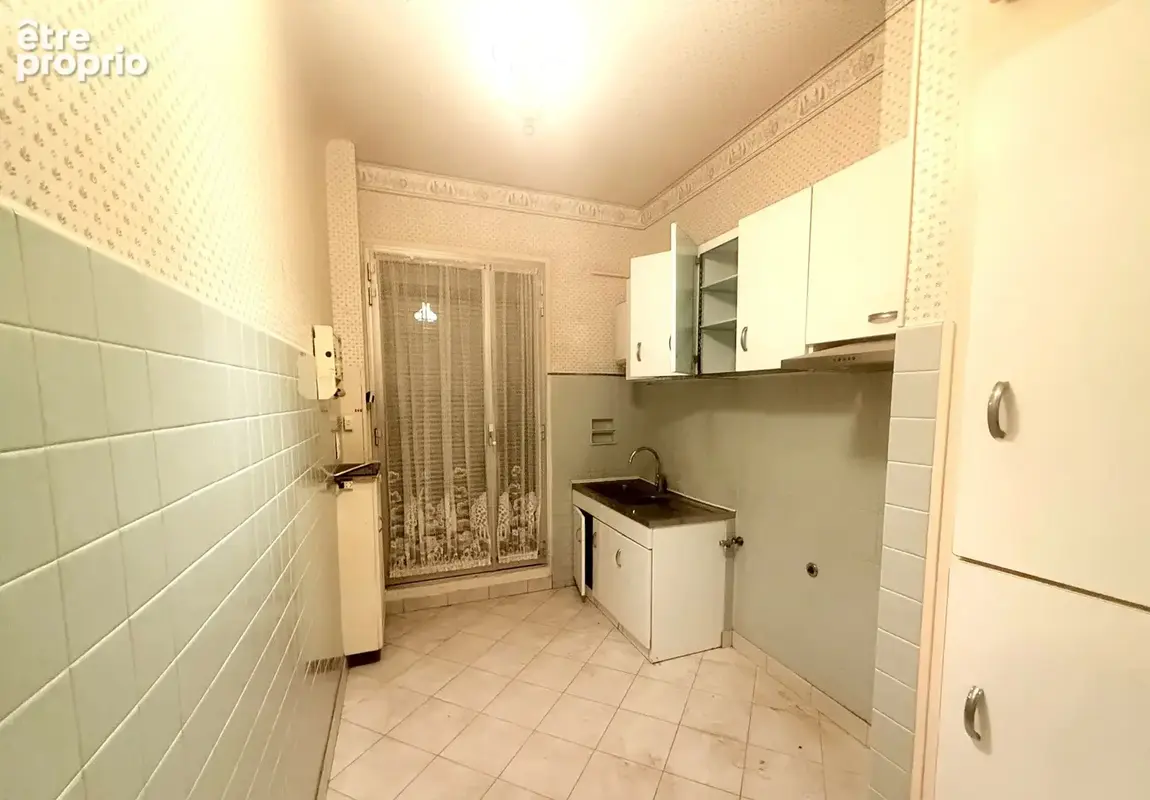13007 Marseille T3/4, à 250 mètres de la plage des CATALANS — APPARTEMENT TRAVERSANT DE 76 M2 AVEC 2 BALCONS + - photo 4