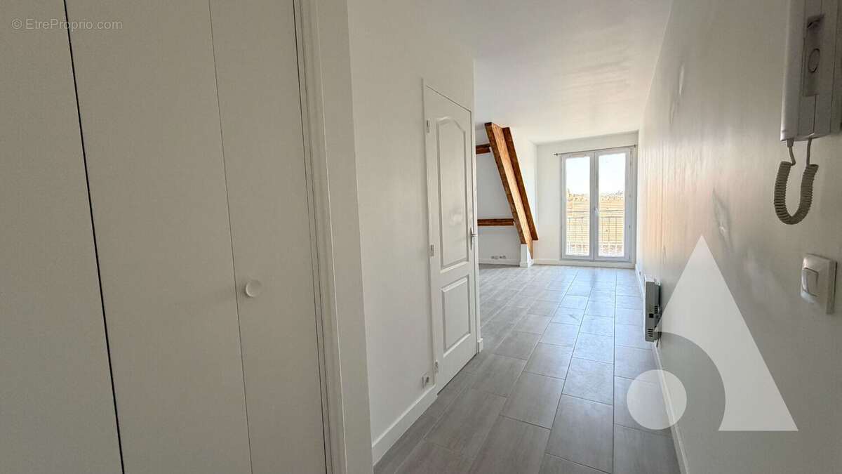 Appartement à CORBEIL-ESSONNES