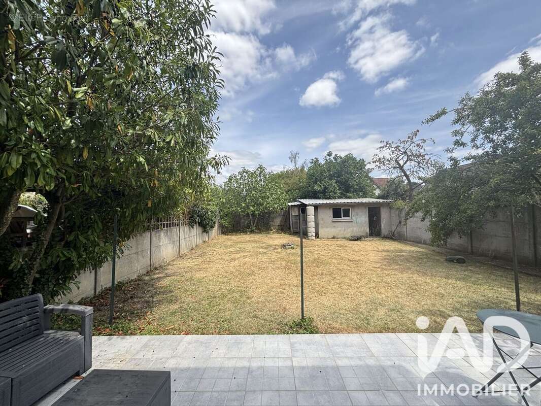 Maison 134 m² à Champigny-Sur-Marne  - photo 2