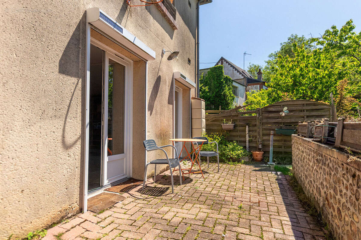 Maison à LA NEUVE-LYRE