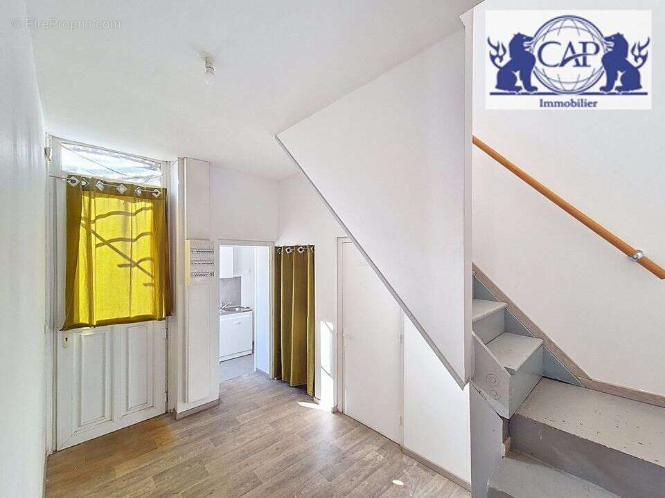 Maison à PONT-SUR-YONNE