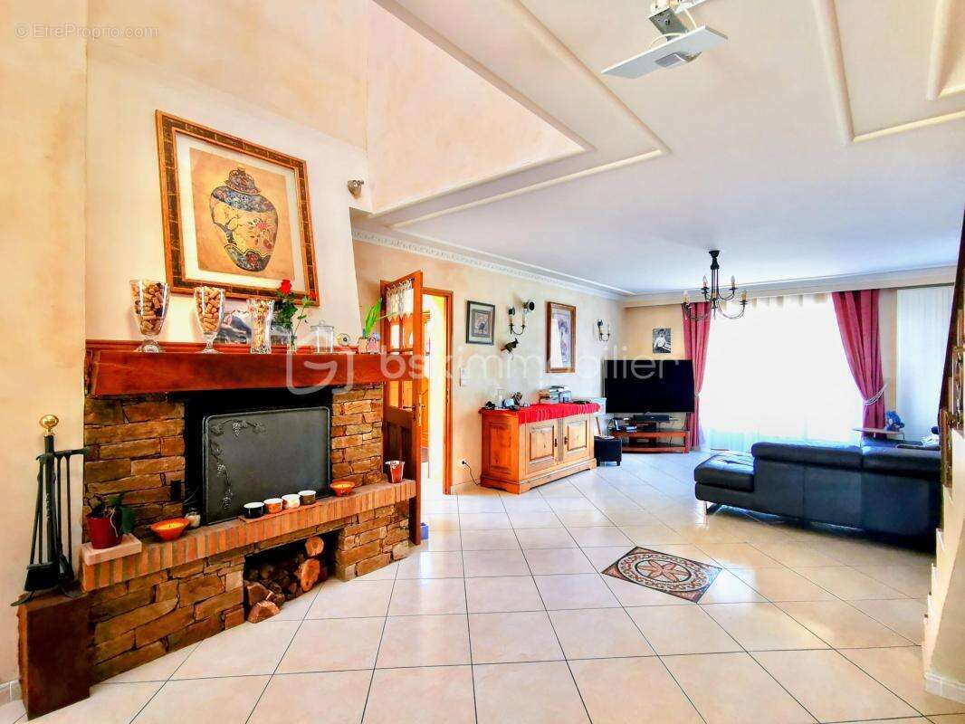 Belle maison 4 ch jardin clos, 2 terrasses au calme ! - photo 12