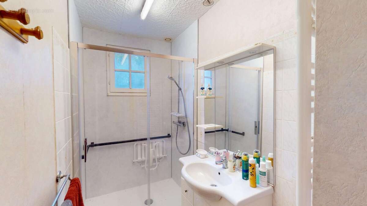 Maison à TEURTHEVILLE-HAGUE