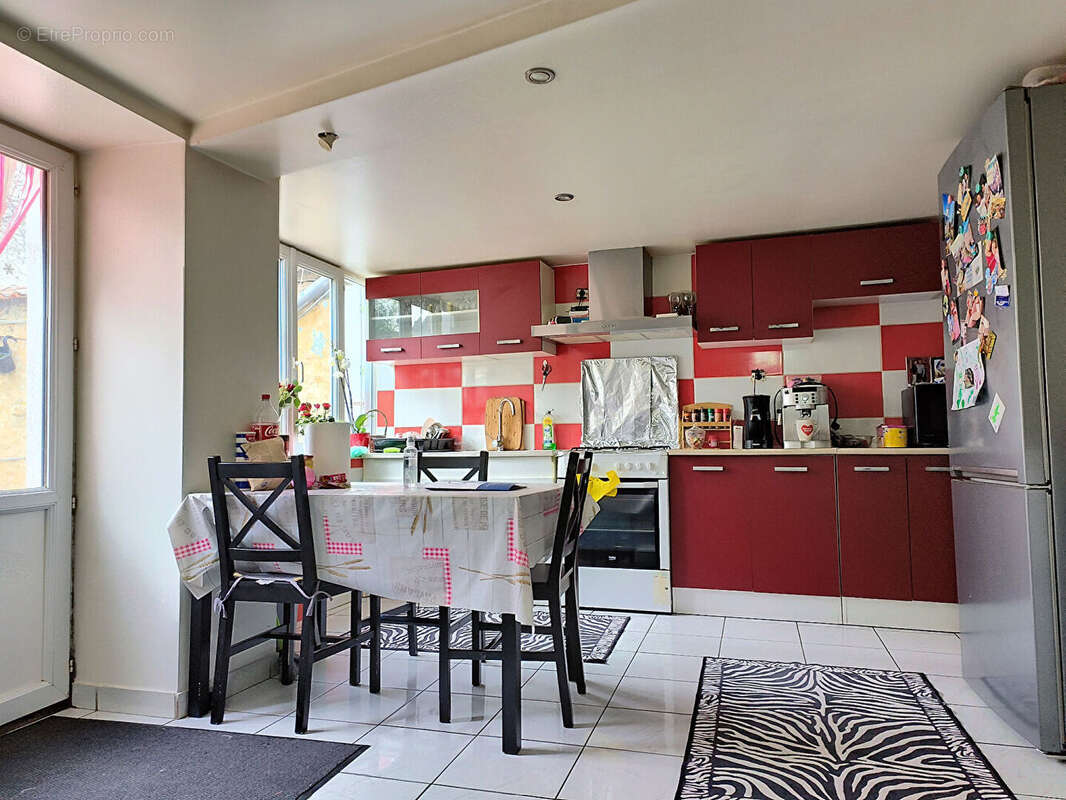 Maison à LA MOTHE-SAINT-HERAY