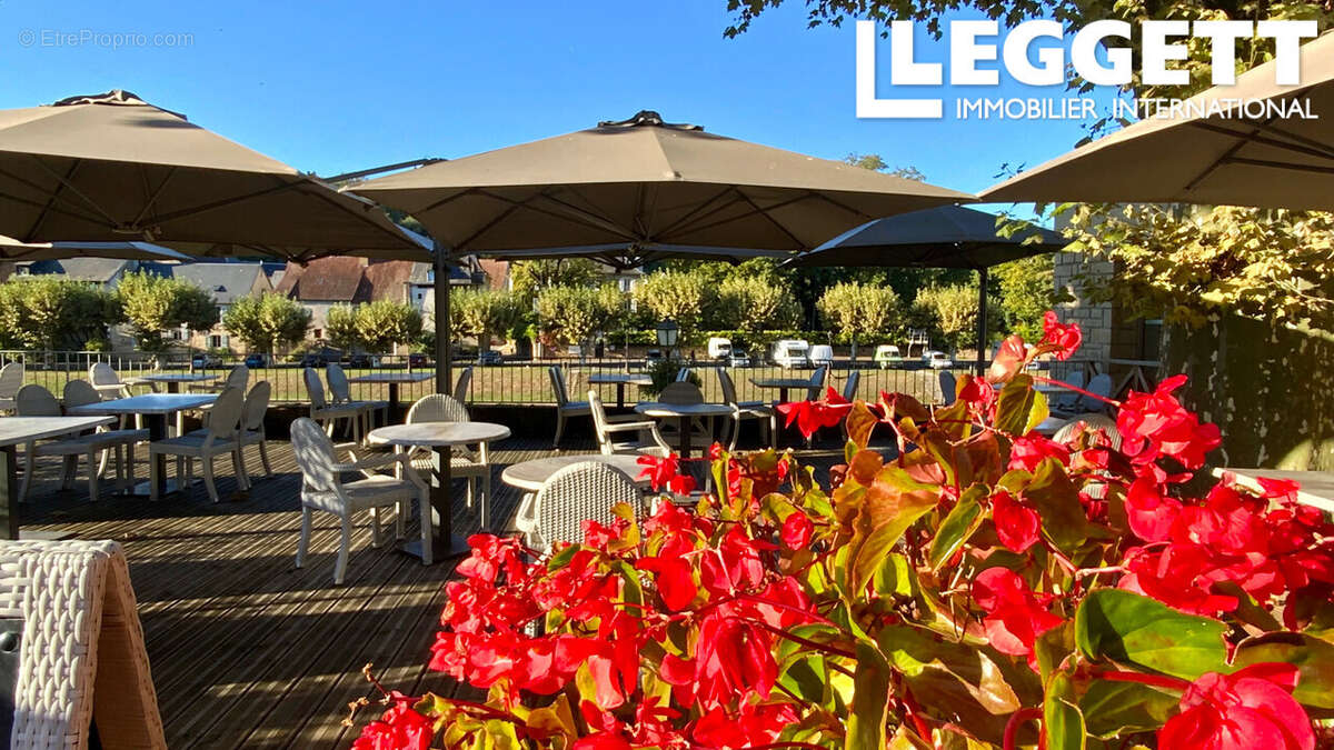 Commerce à MONTIGNAC