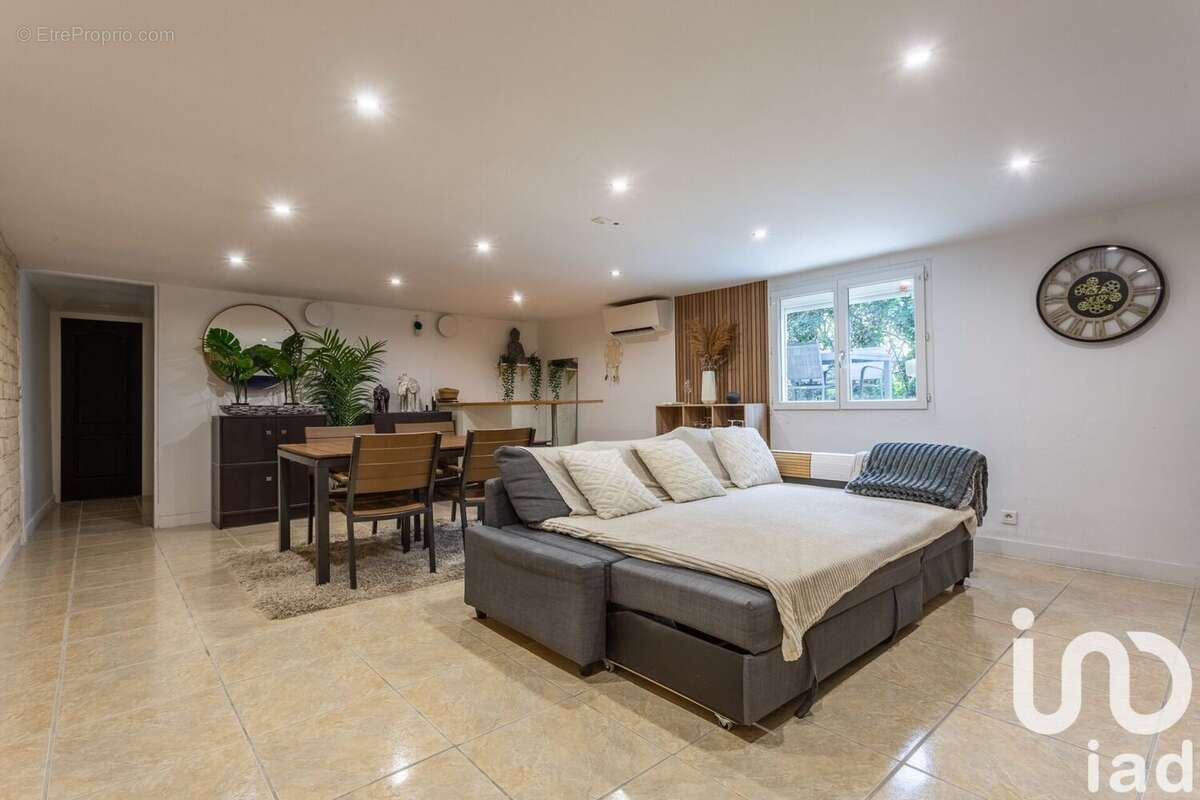 Photo 2 - Appartement à AVRAINVILLE