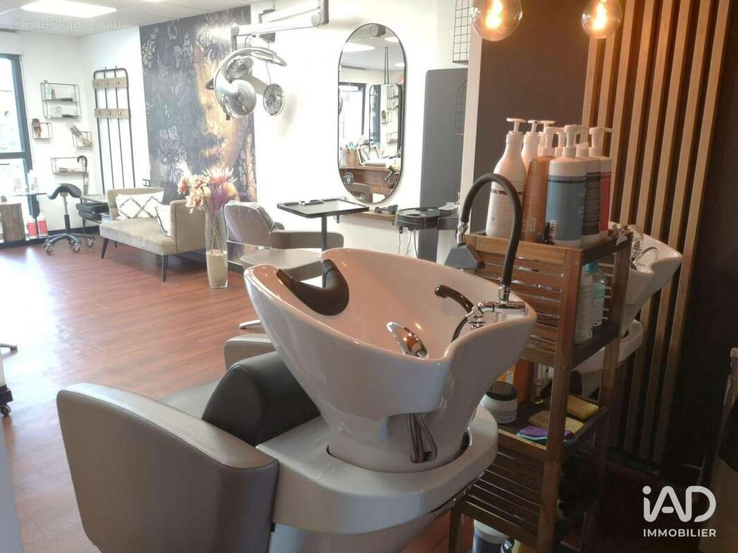 Photo 3 - Commerce à MILIZAC