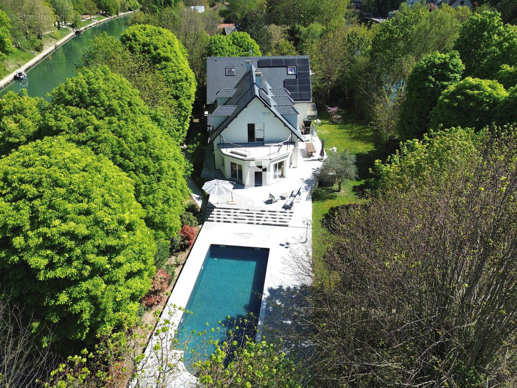 Maison à LE PERREUX-SUR-MARNE
