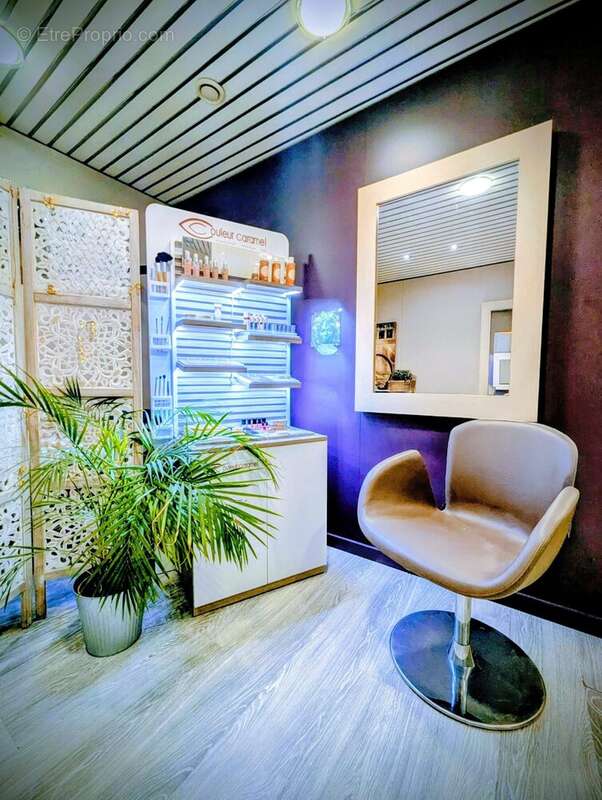 Commerce à SOTTEVILLE-LES-ROUEN