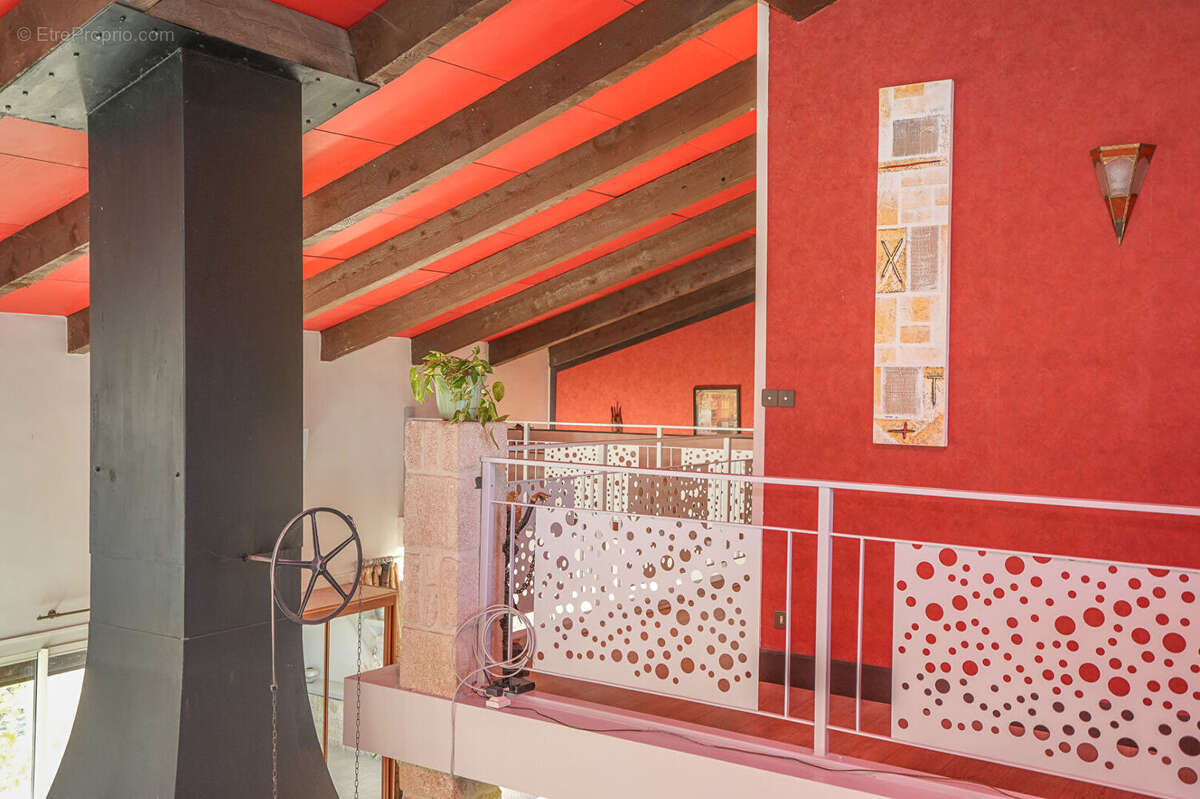 MONTPELLIER A 27 KM Grande propriété de 368 m²  dans un environnement privilégié - photo 8