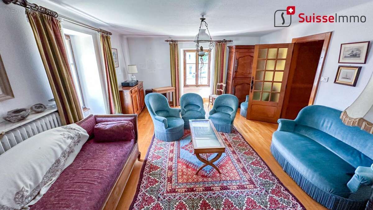 Maison à COLOMBIER-FONTAINE