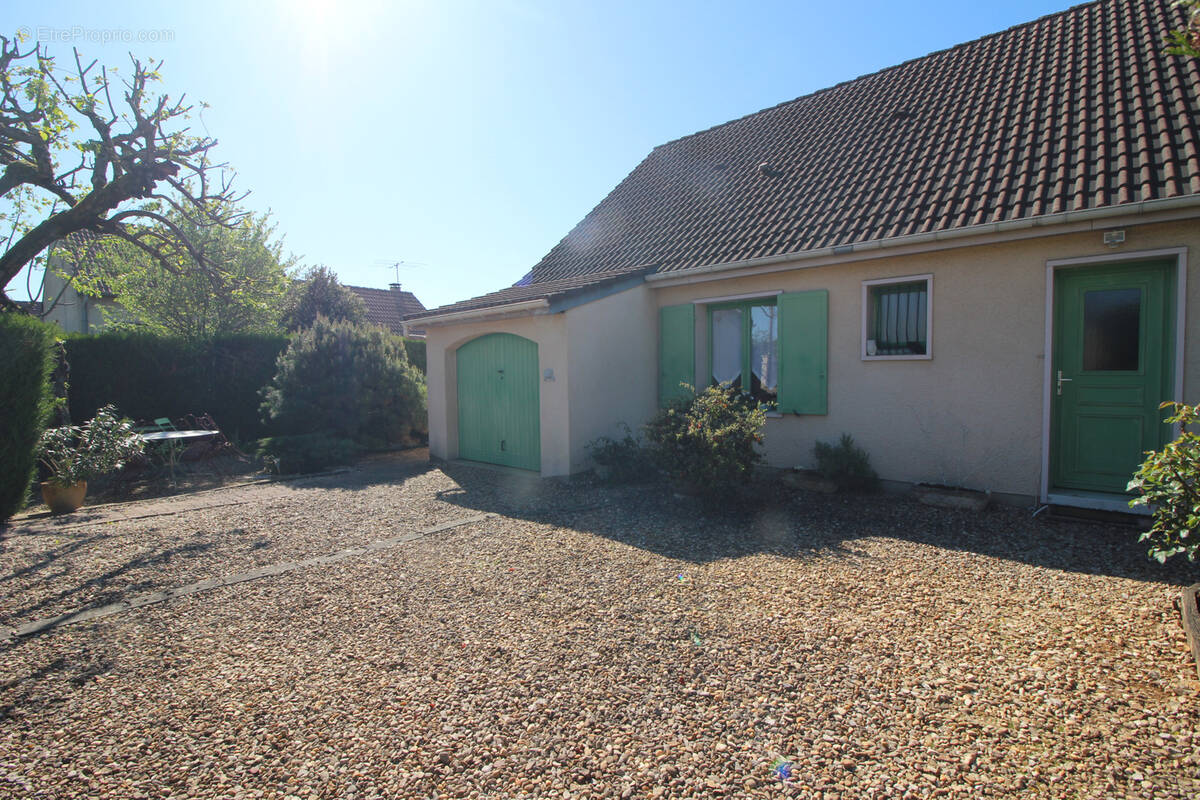 Maison à NUITS-SAINT-GEORGES