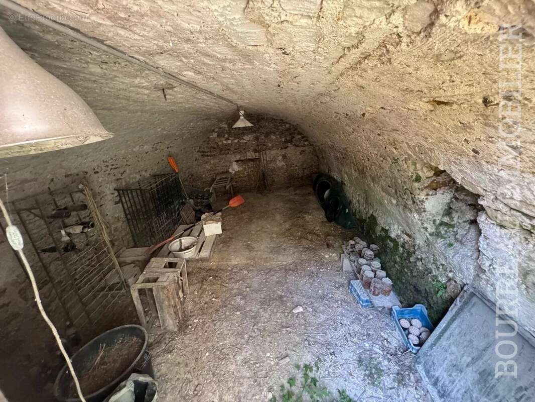 Appartement à ARMEAU