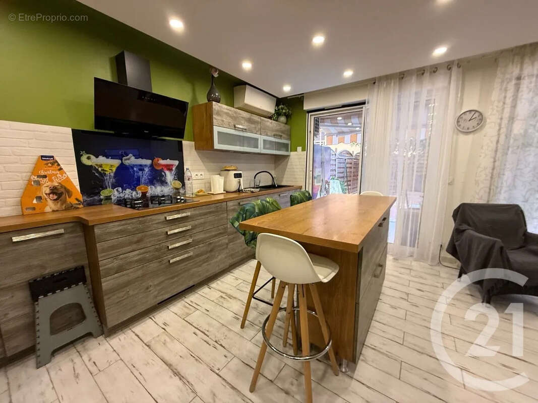 Appartement à ROQUEBRUNE-CAP-MARTIN
