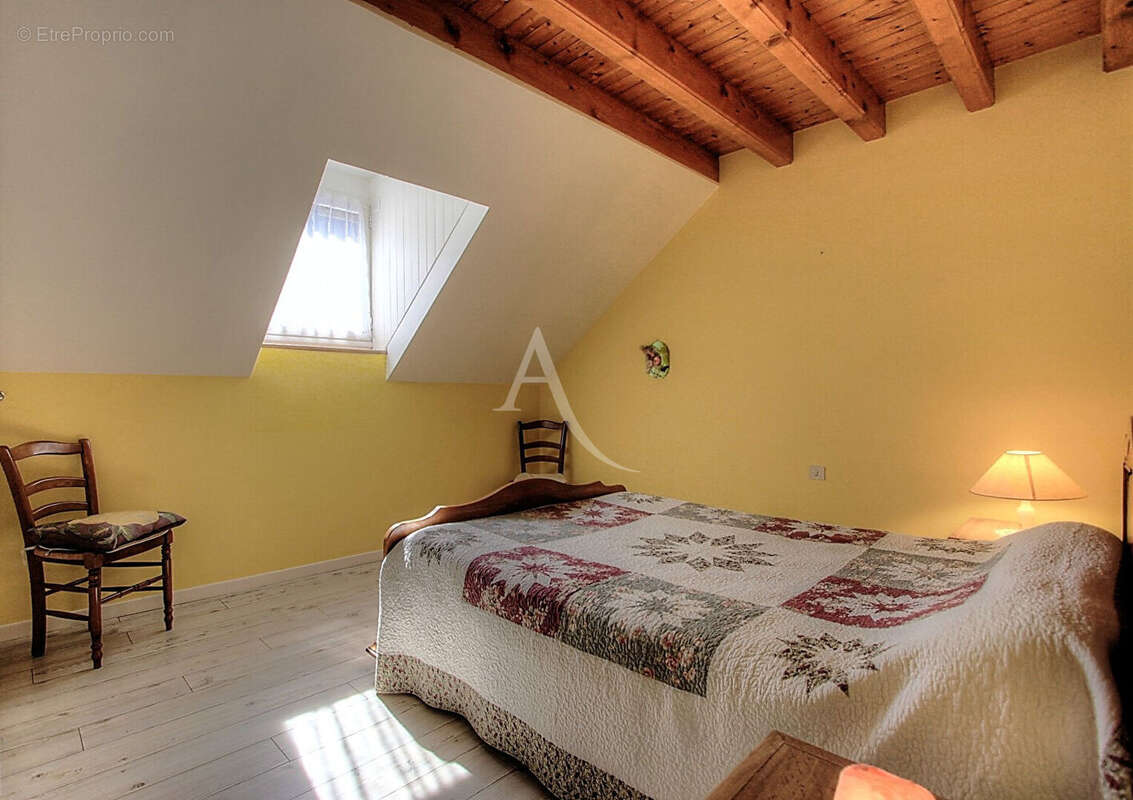 Maison à SAINT-JEOIRE-PRIEURE