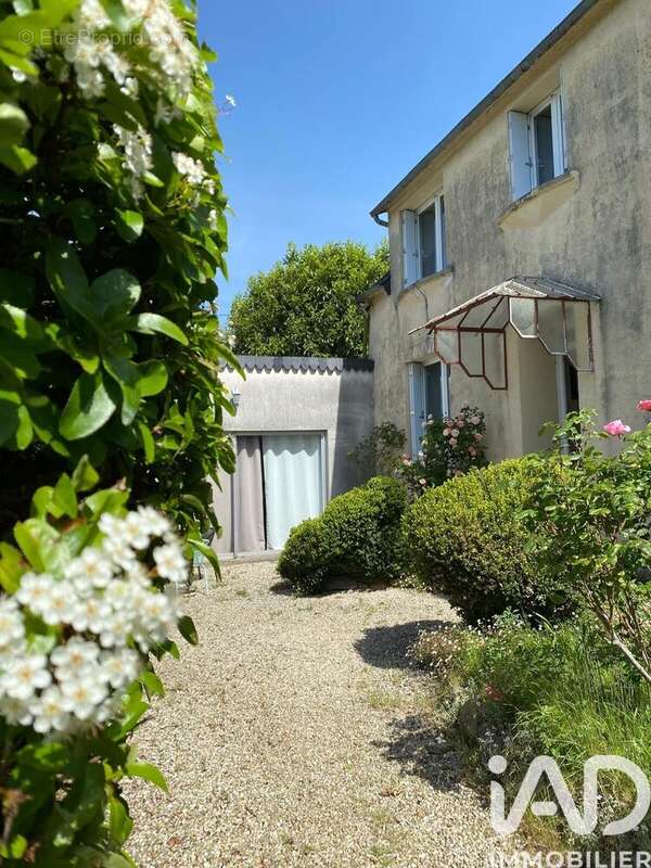 Maison 126 m² à Gommenec'h  - photo 2