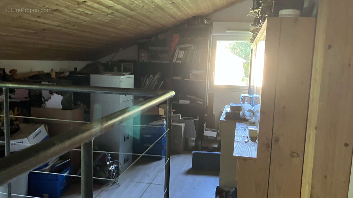 Maison à EYMOUTIERS