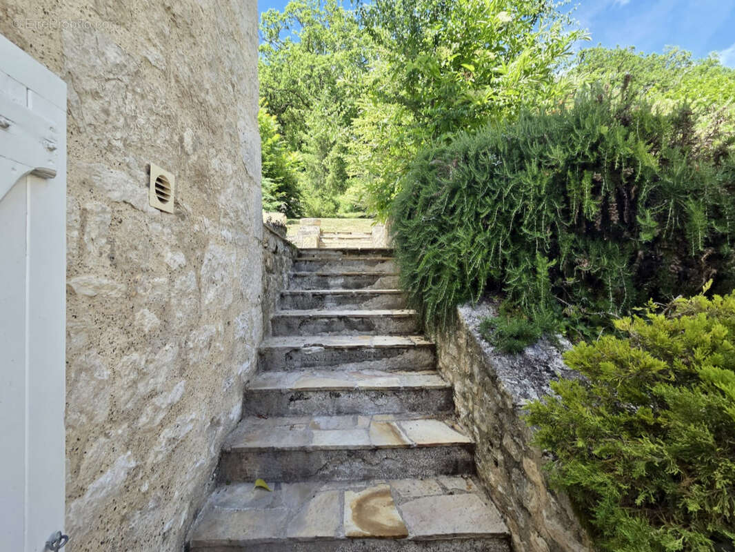 Un véritable havre de paix au cœur d'un village du Quercy. - photo 20